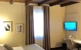 Hotel Boutique Antiche Mura